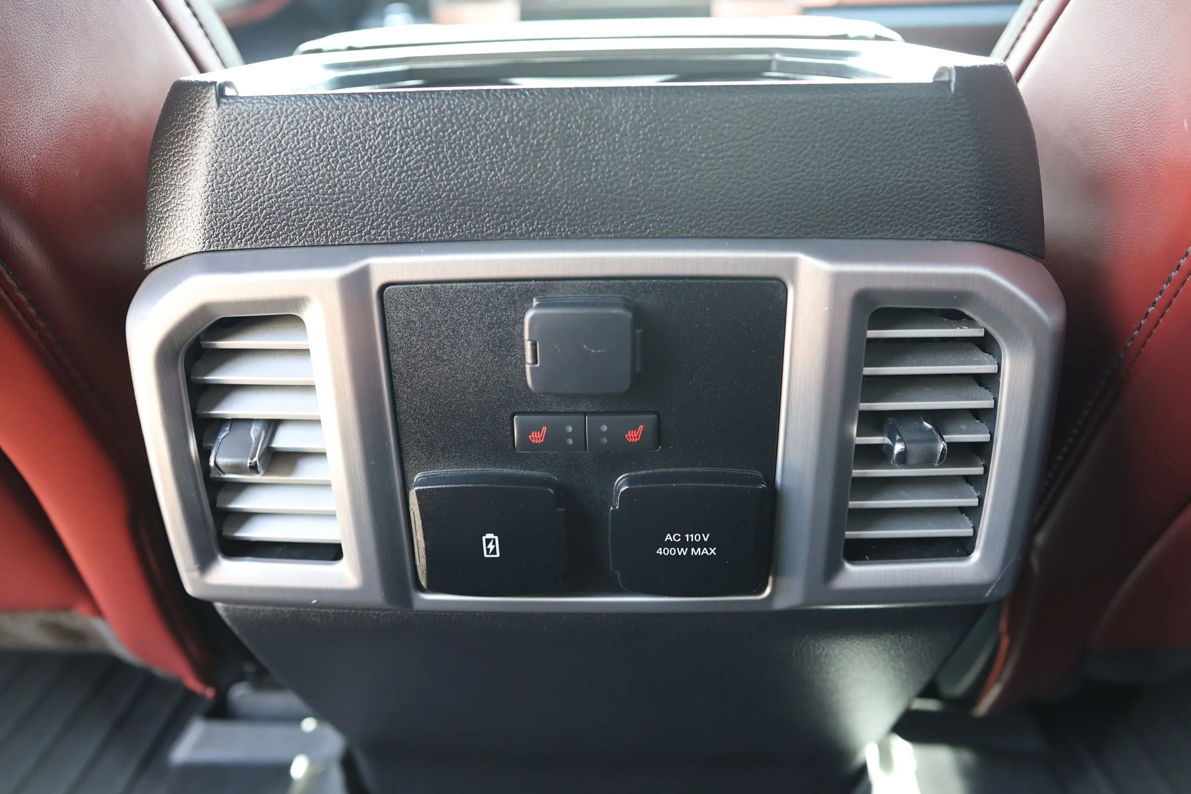 Used 2021 Ford F350 Platinum w/ Tremor Off-Road Package image 40