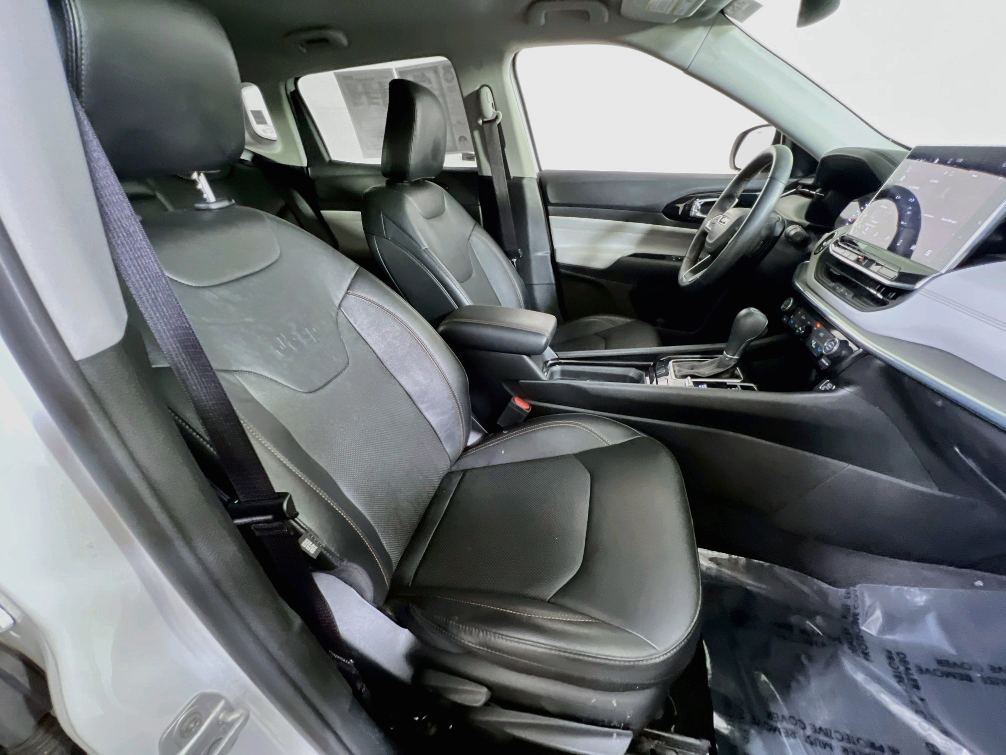 Used 2022 Jeep Compass Limited AWD/4WD image 26