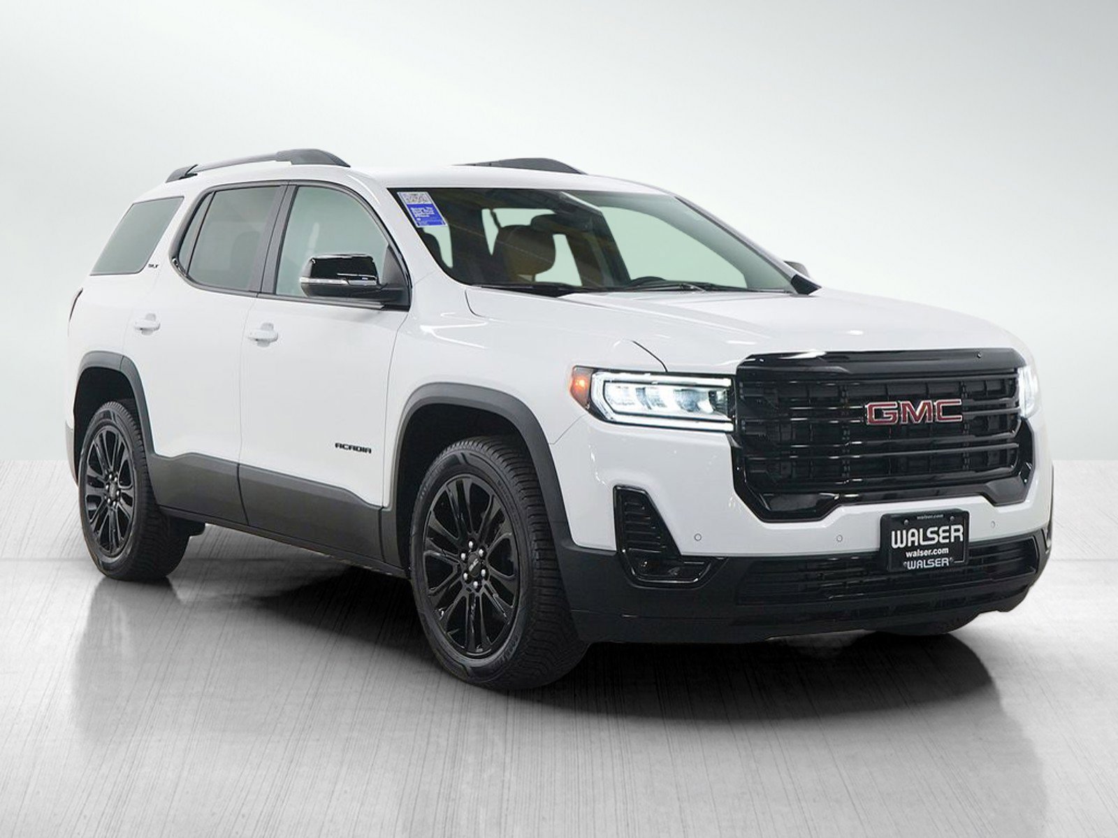 Used 2023 GMC Acadia SLT w/ Elevation Edition image 8