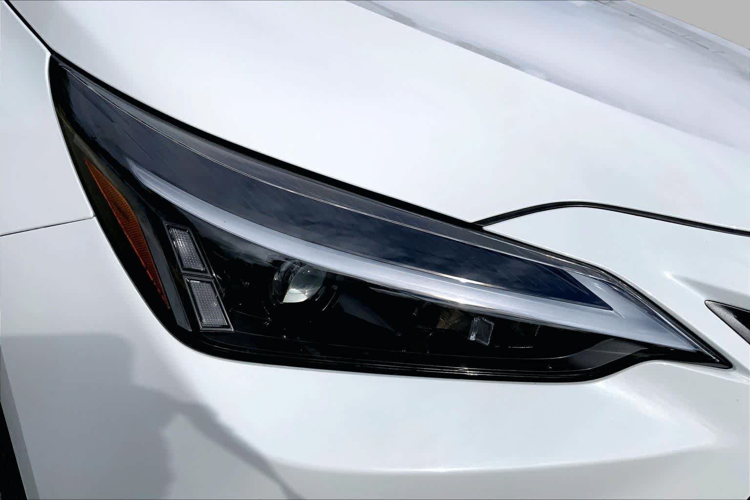 Certified 2026 Lexus NX 350h AWD w/ Accessory Package (Z1) image 28