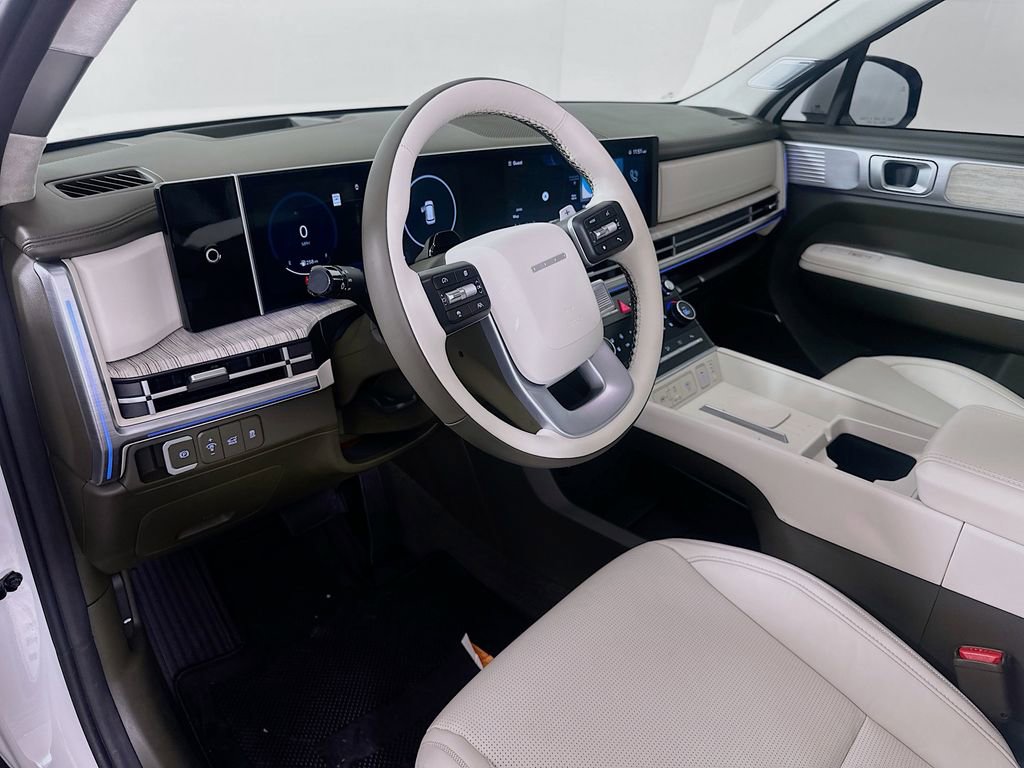 Certified 2025 Hyundai Santa Fe Calligraphy image 9