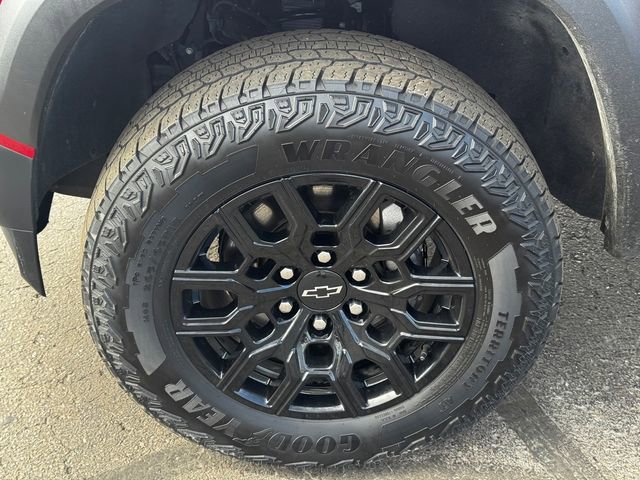Used 2025 Chevrolet Colorado Trail Boss AWD/4WD image 10