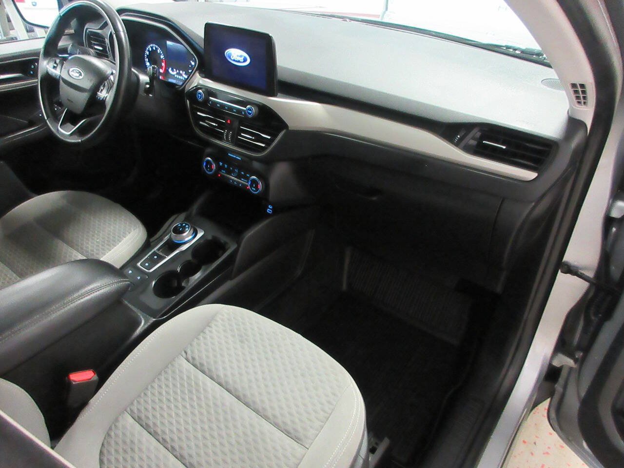 Used 2022 Ford Escape SE w/ Convenience Package AWD/4WD image 17