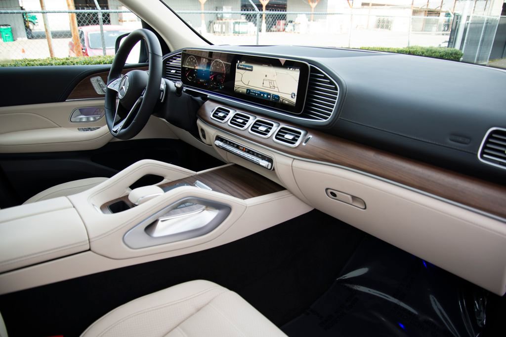 New 2026 Mercedes-Benz GLE 450 4MATIC image 18