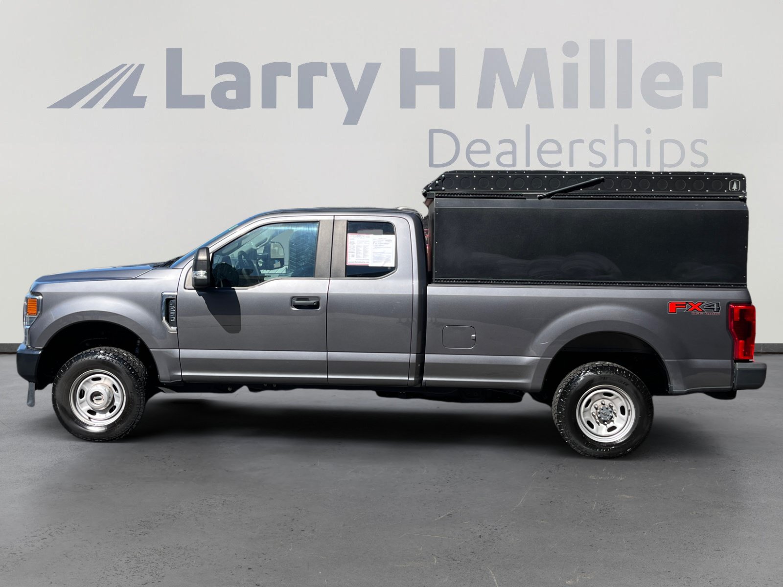 Used 2022 Ford F350 XL w/ Power Equipment Group AWD/4WD image 2