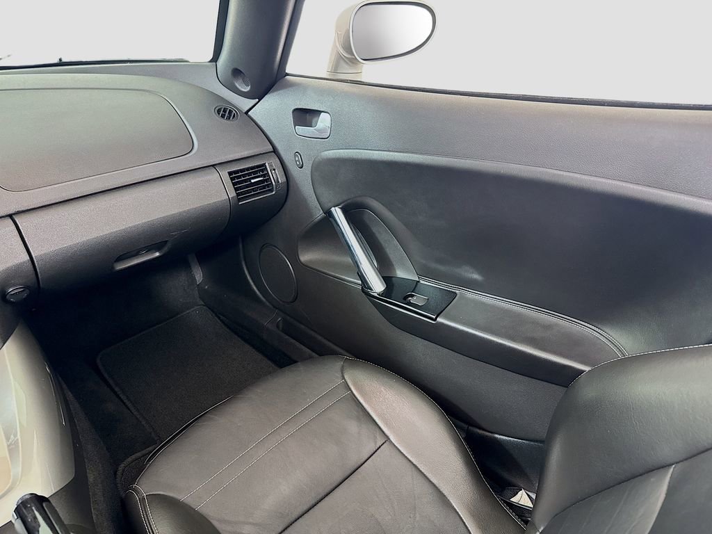 Used 2008 Saturn Sky w/ Premium Trim Package image 22