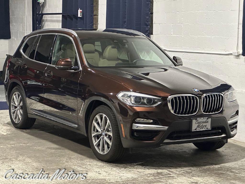 Used 2018 BMW X3 xDrive30i image 1