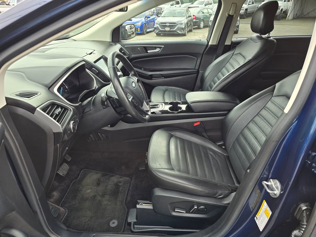 Used 2017 Ford Edge SEL w/ Equipment Group 201A image 21