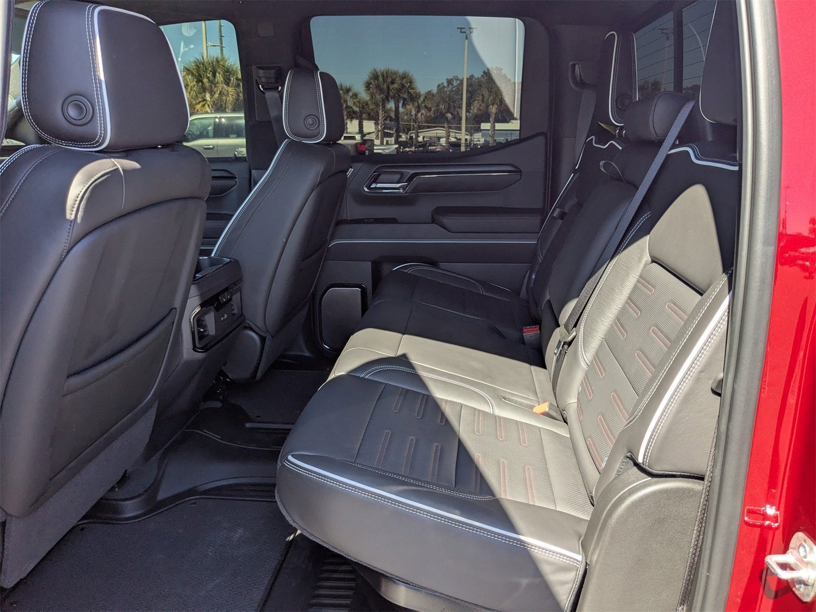 Used 2025 GMC Sierra 1500 AT4X image 14