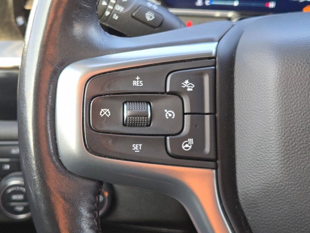 Used 2022 Chevrolet Silverado 1500 LT AWD/4WD image 31
