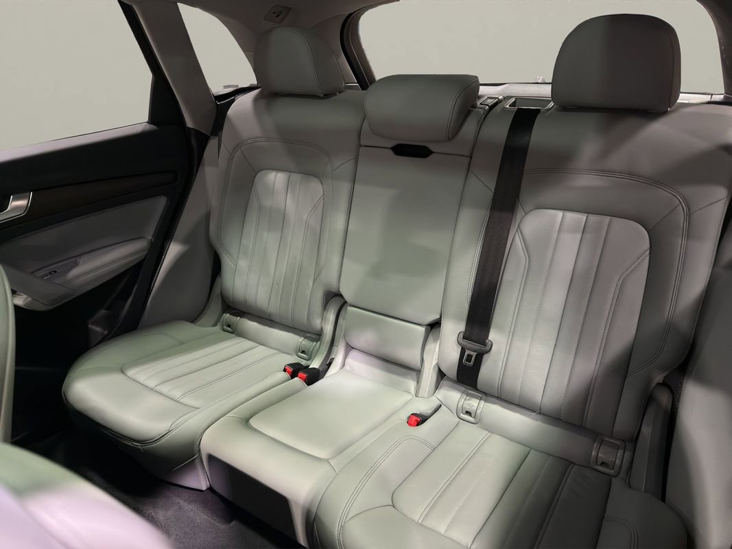 Used 2022 Audi Q5 2.0T Premium Plus w/ Premium Plus Package image 13