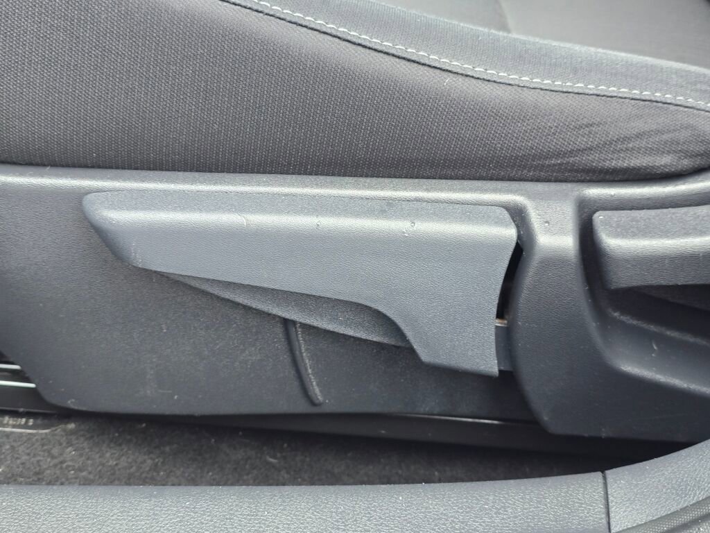 Used 2024 Nissan Sentra SV FWD image 21
