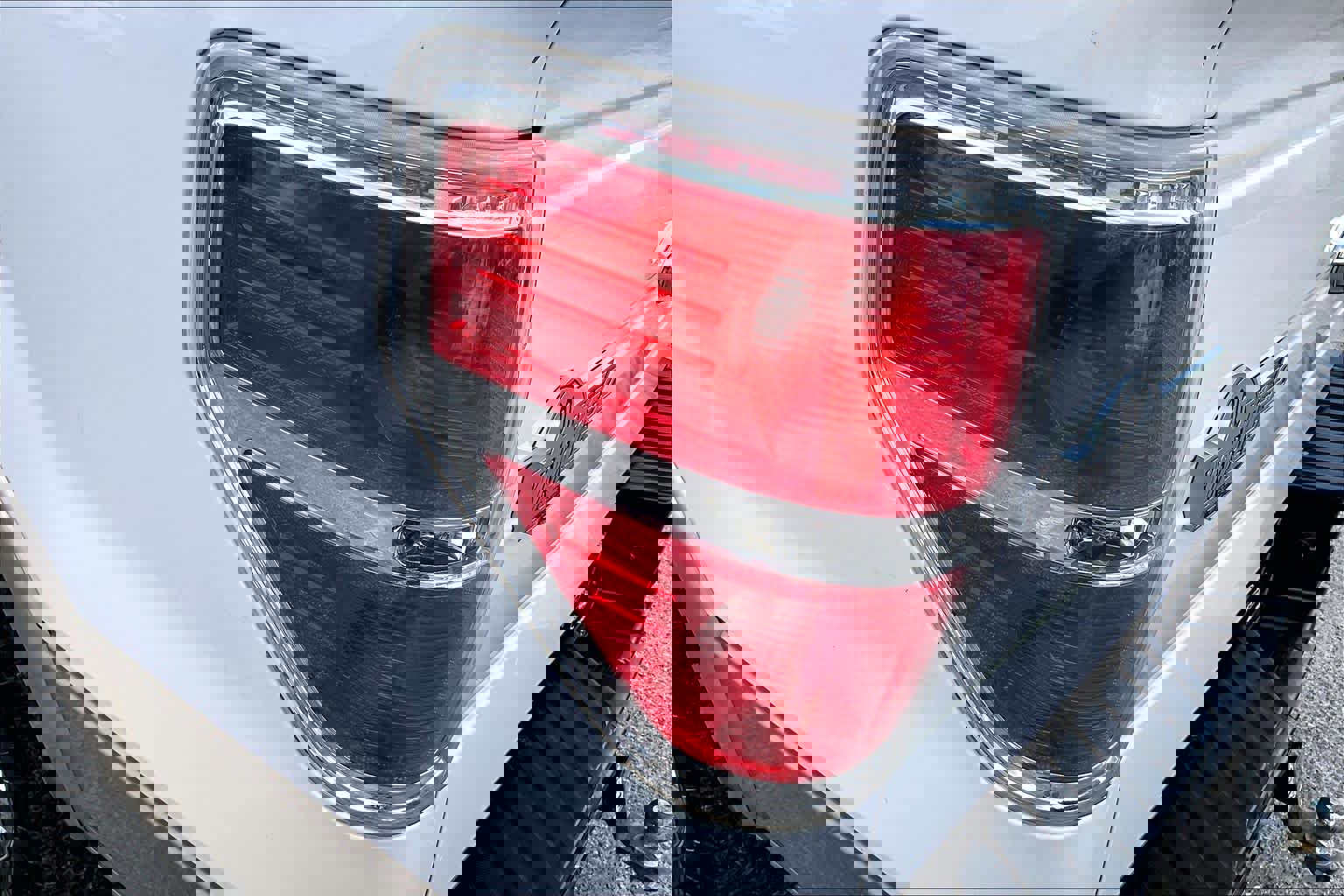 Used 2013 Ford F150 King Ranch w/ King Ranch Luxury Pkg AWD/4WD image 27