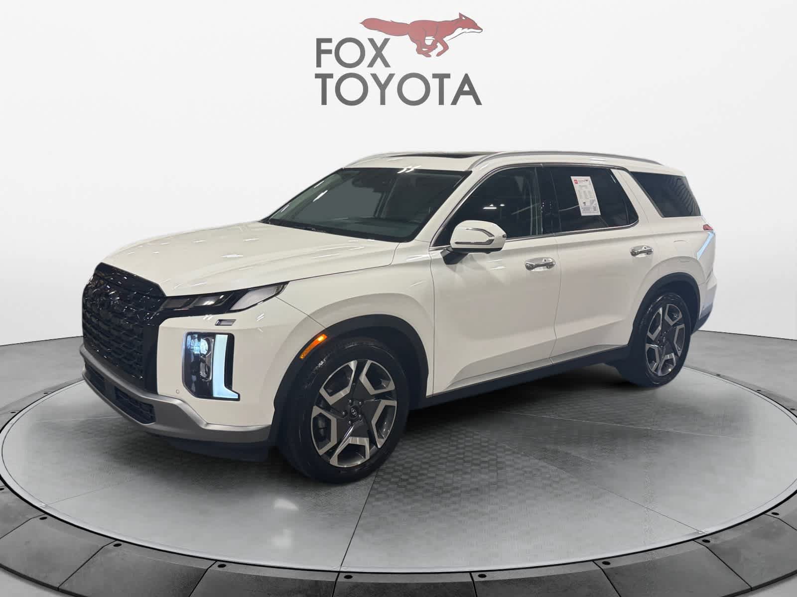 Used 2023 Hyundai Palisade SEL FWD image 1