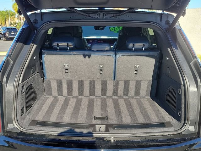 Used 2025 Cadillac Escalade IQ Luxury 2 image 20