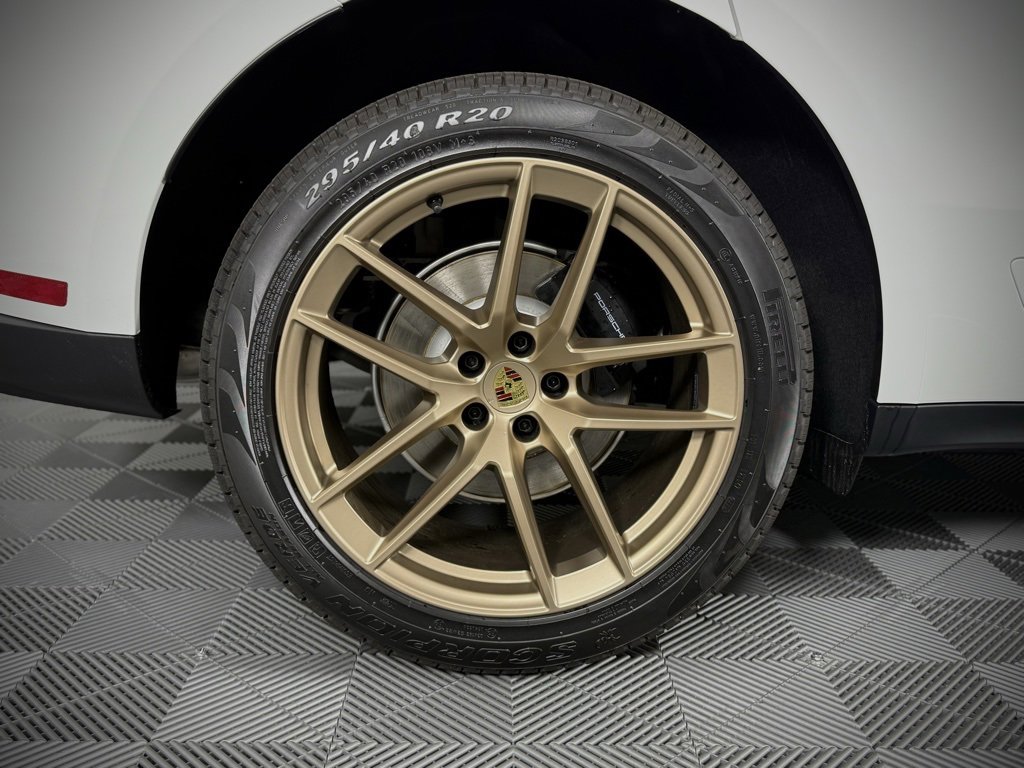 New 2026 Porsche Macan image 18