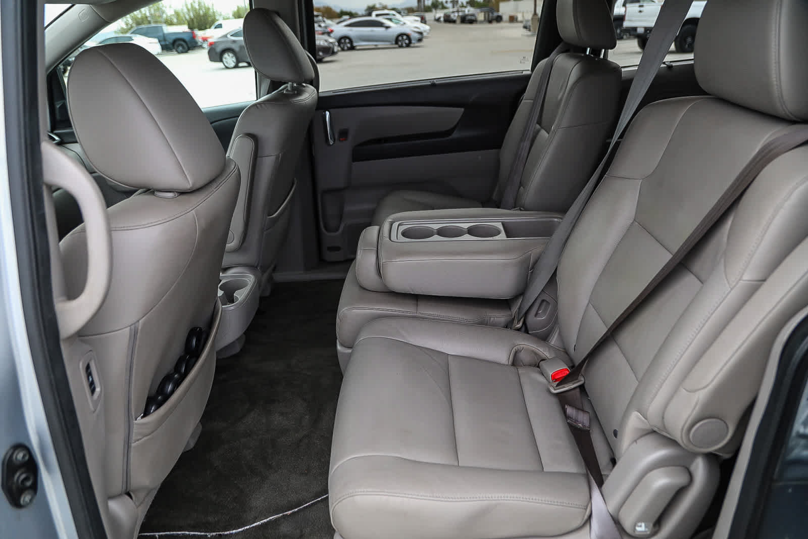 Used 2016 Honda Odyssey Touring Elite image 18