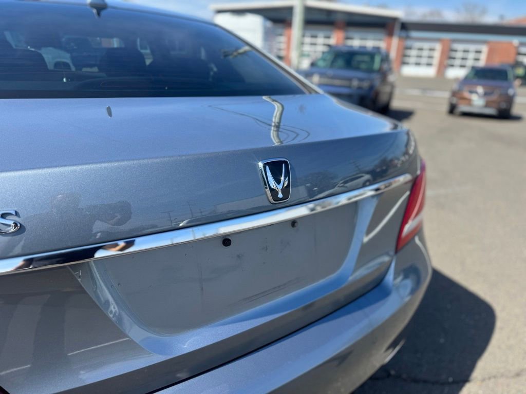 Used 2014 Hyundai Equus Signature RWD image 14