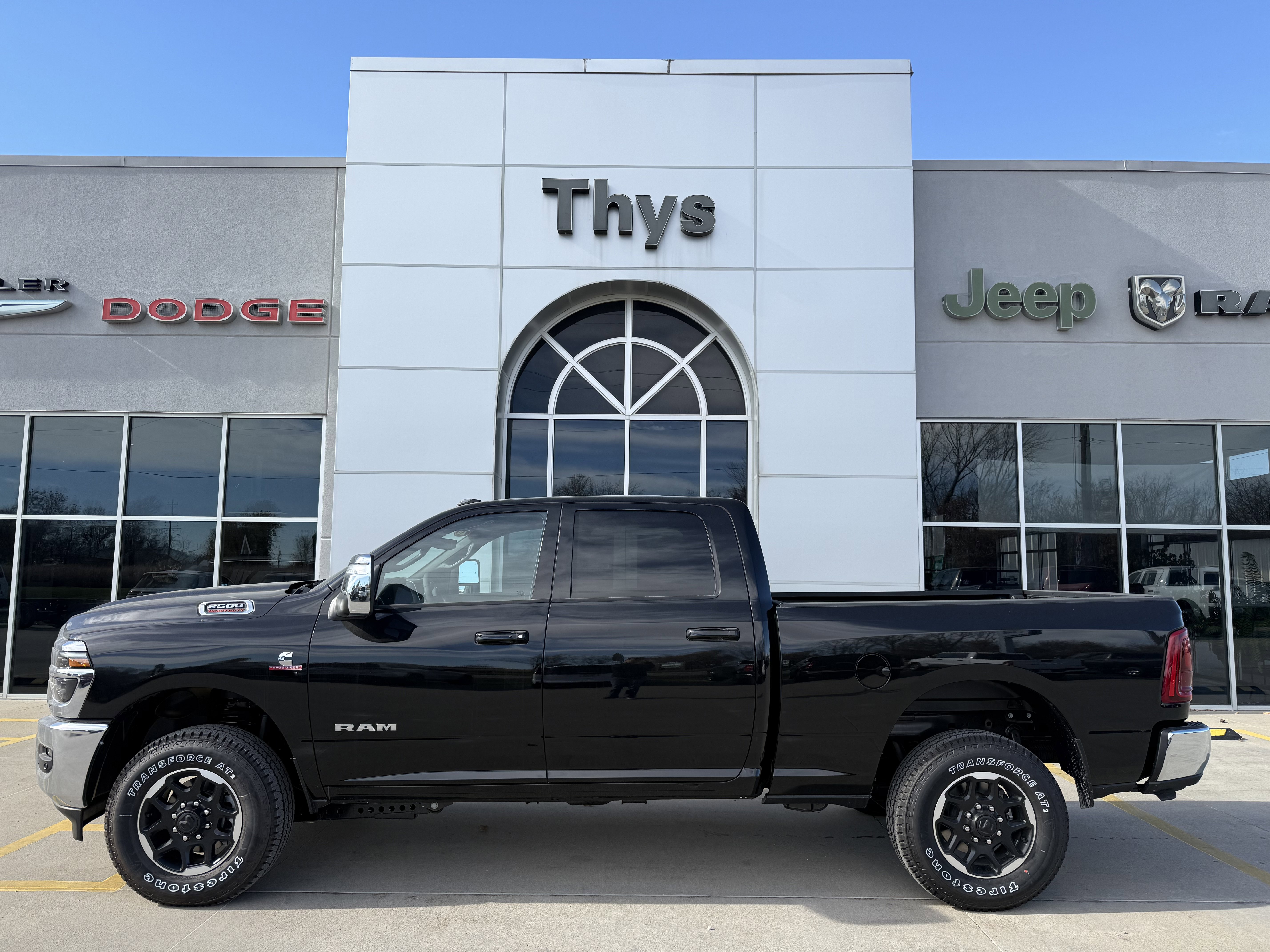 New 2026 RAM 2500 Laramie AWD/4WD image 34