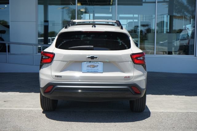Used 2026 Chevrolet Trax RS w/ Sunroof Package FWD image 7