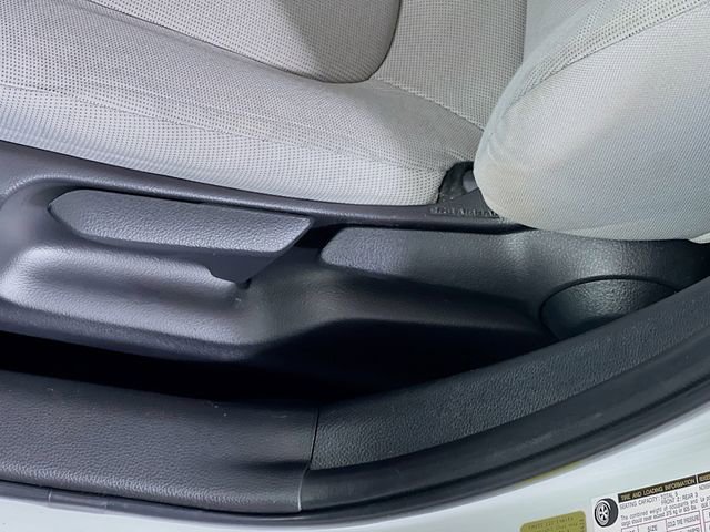 Used 2021 Toyota Corolla LE w/ LE Convenience Package FWD image 13