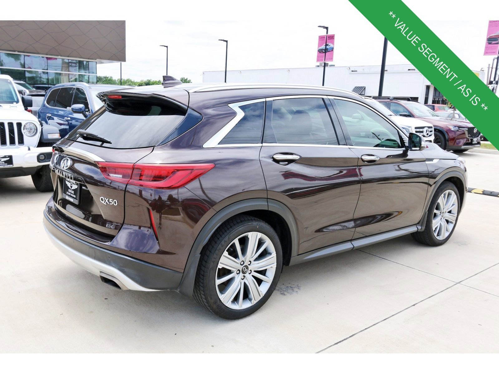 Used 2021 INFINITI QX50 Sensory FWD image 8