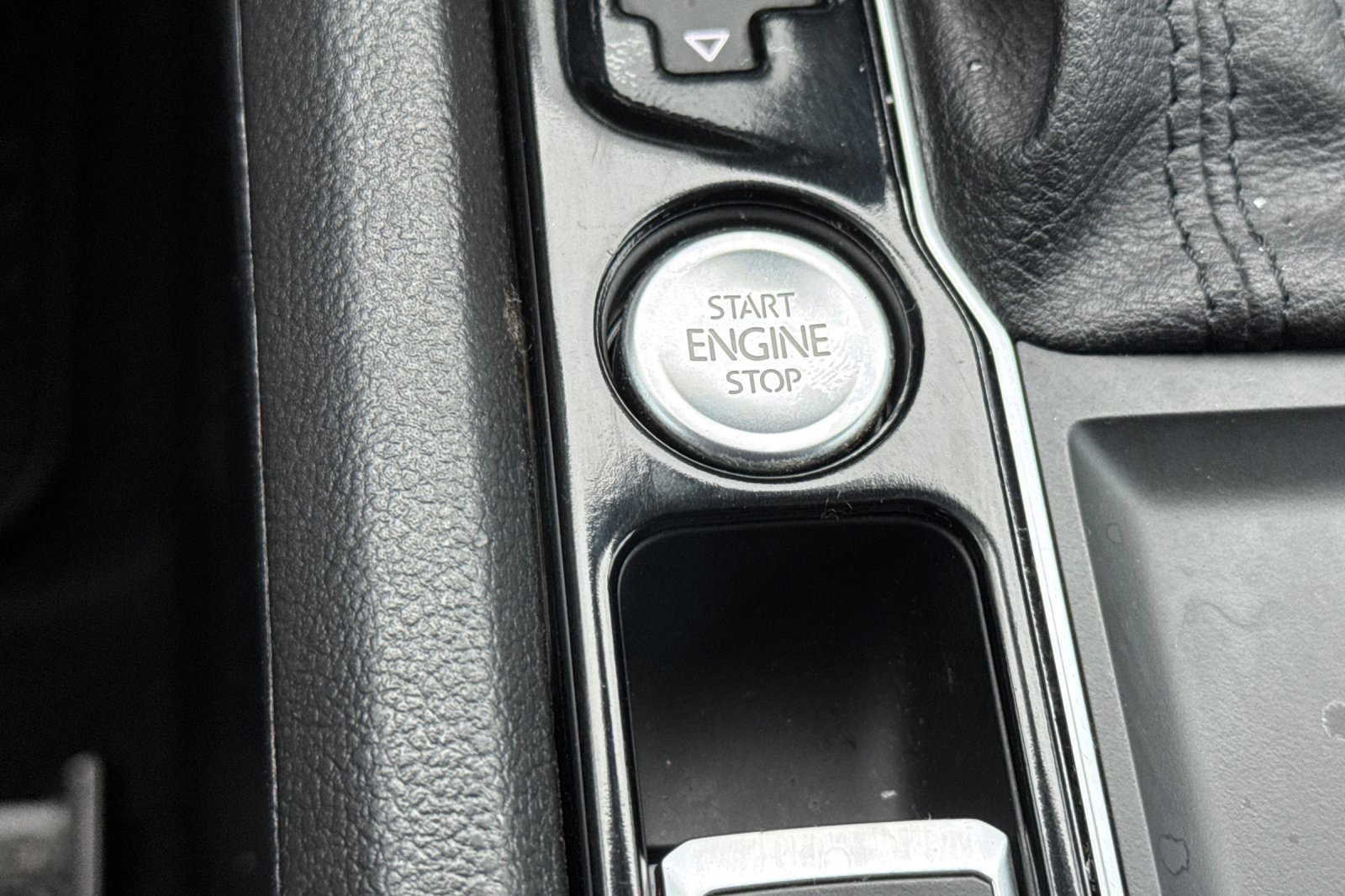 Used 2018 Volkswagen Atlas SE image 25