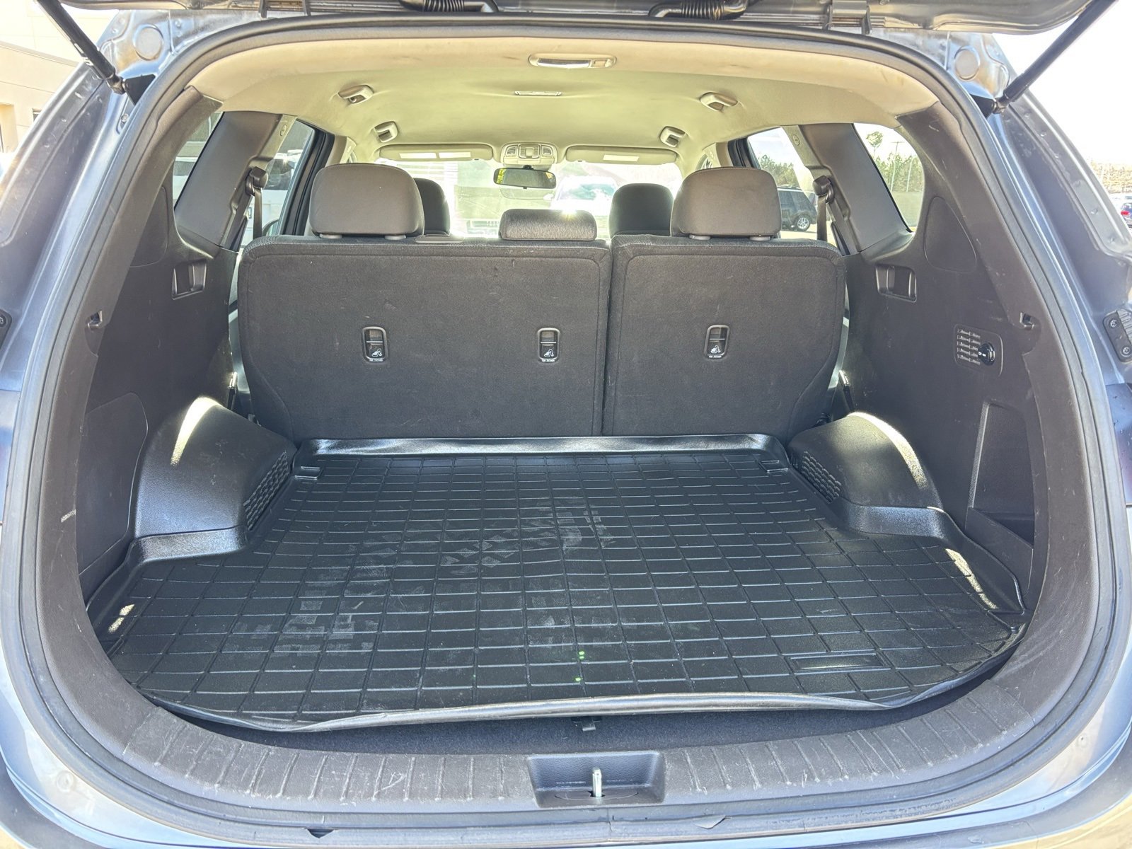 Used 2019 Hyundai Santa Fe SE image 16