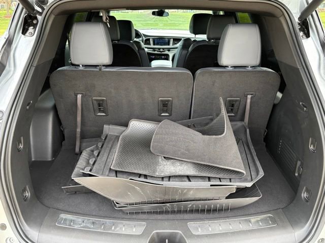 Used 2023 Buick Enclave Essence AWD/4WD image 7