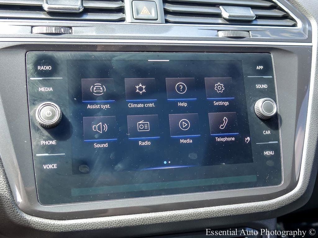 Used 2021 Volkswagen Tiguan SE R-Line AWD/4WD image 15