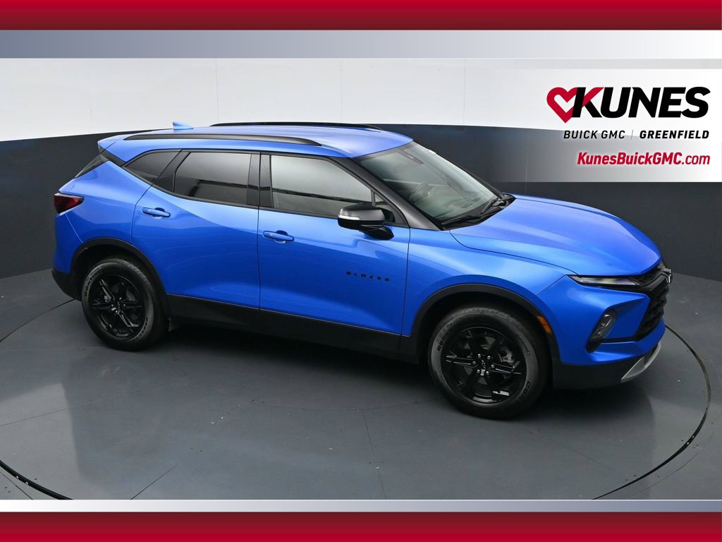 Used 2024 Chevrolet Blazer LT w/ Sound & Technology Package FWD image 38