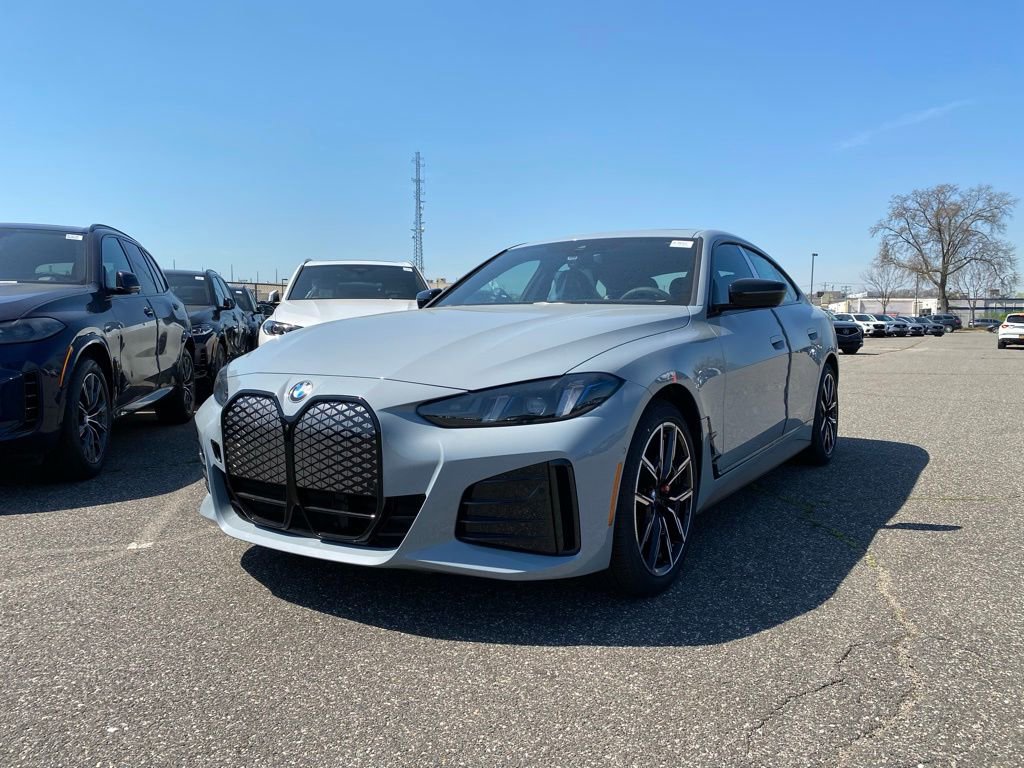 New 2026 BMW i4 xDrive40i w/ M Sport Package AWD/4WD image 1