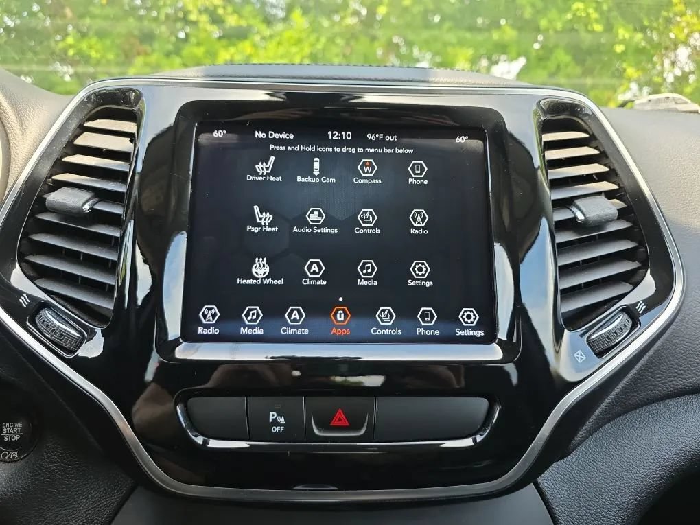 Used 2020 Jeep Cherokee Limited AWD/4WD image 29