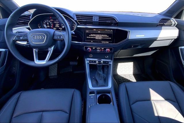 Certified 2025 Audi Q3 2.0T Premium w/ Convenience Package image 15