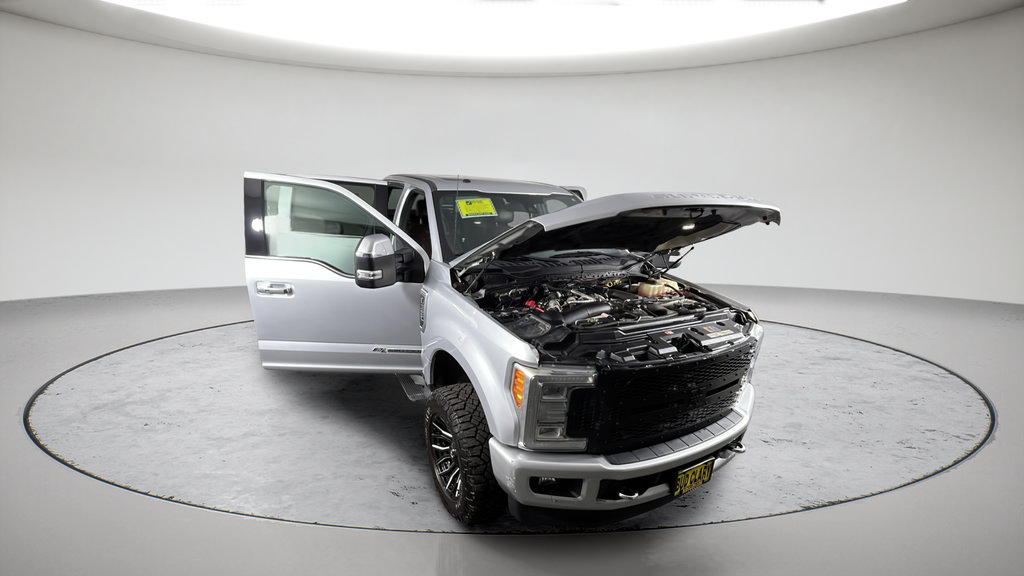 Used 2017 Ford F350 Platinum w/ FX4 4x4 Off Road Package image 13
