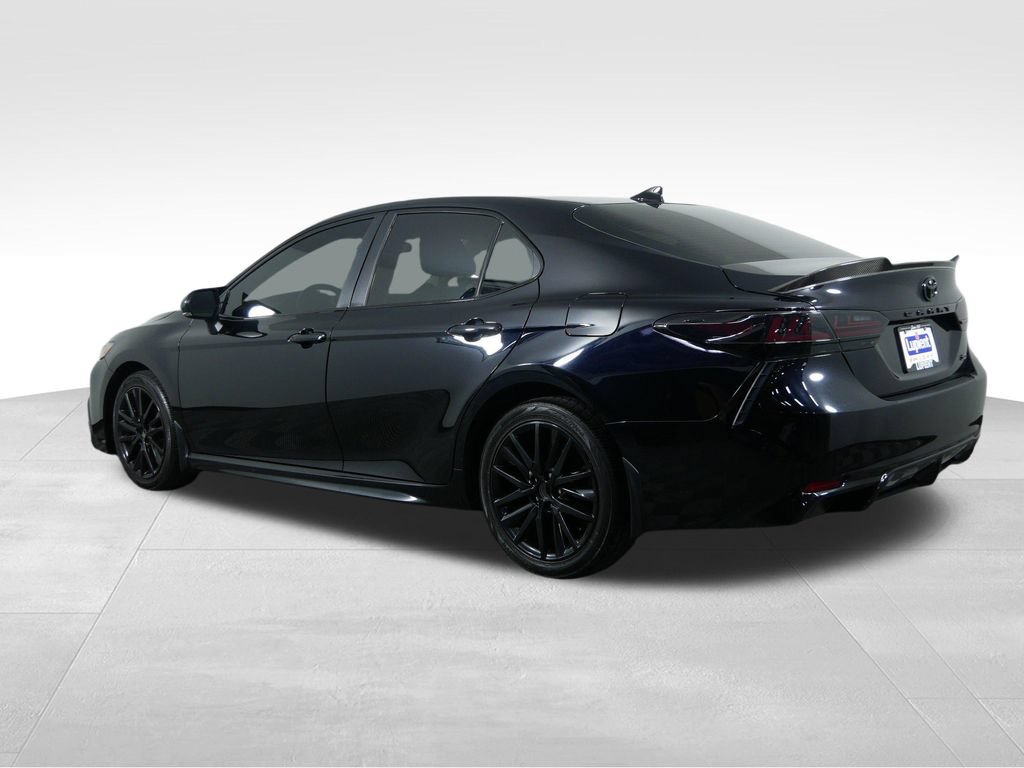 Used 2023 Toyota Camry SE FWD image 7