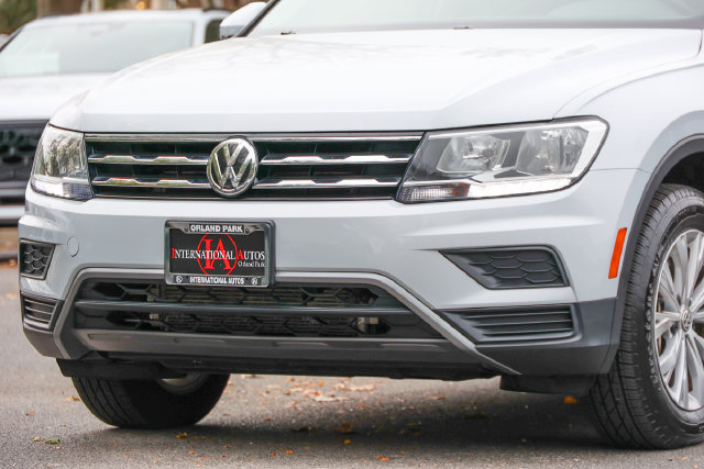 Used 2018 Volkswagen Tiguan SE w/ Panoramic Sunroof Package AWD/4WD image 13