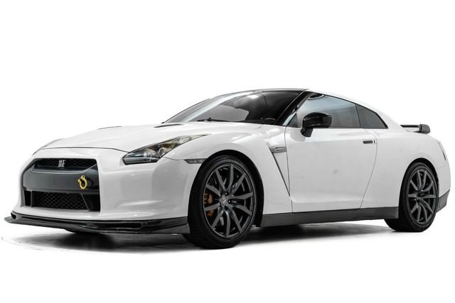 Used 2009 Nissan GT-R Premium image 8