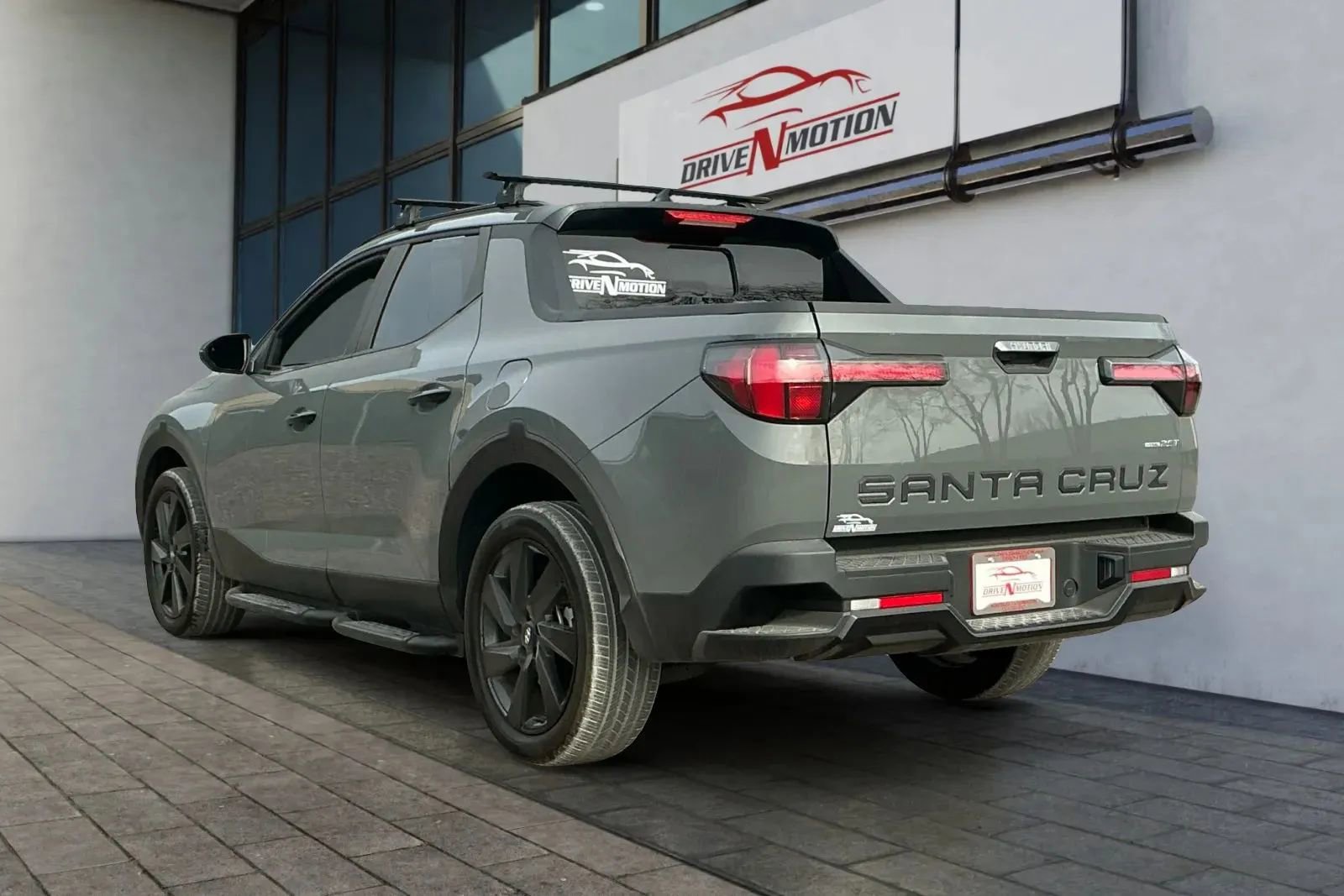 Used 2024 Hyundai Santa Cruz Night image 6