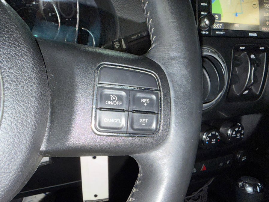 Used 2013 Jeep Wrangler Unlimited Rubicon w/ Connectivity Group image 48