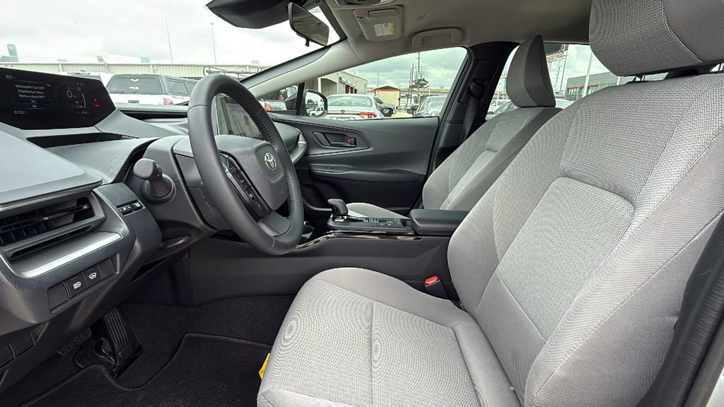 Certified 2026 Toyota Prius LE FWD image 10