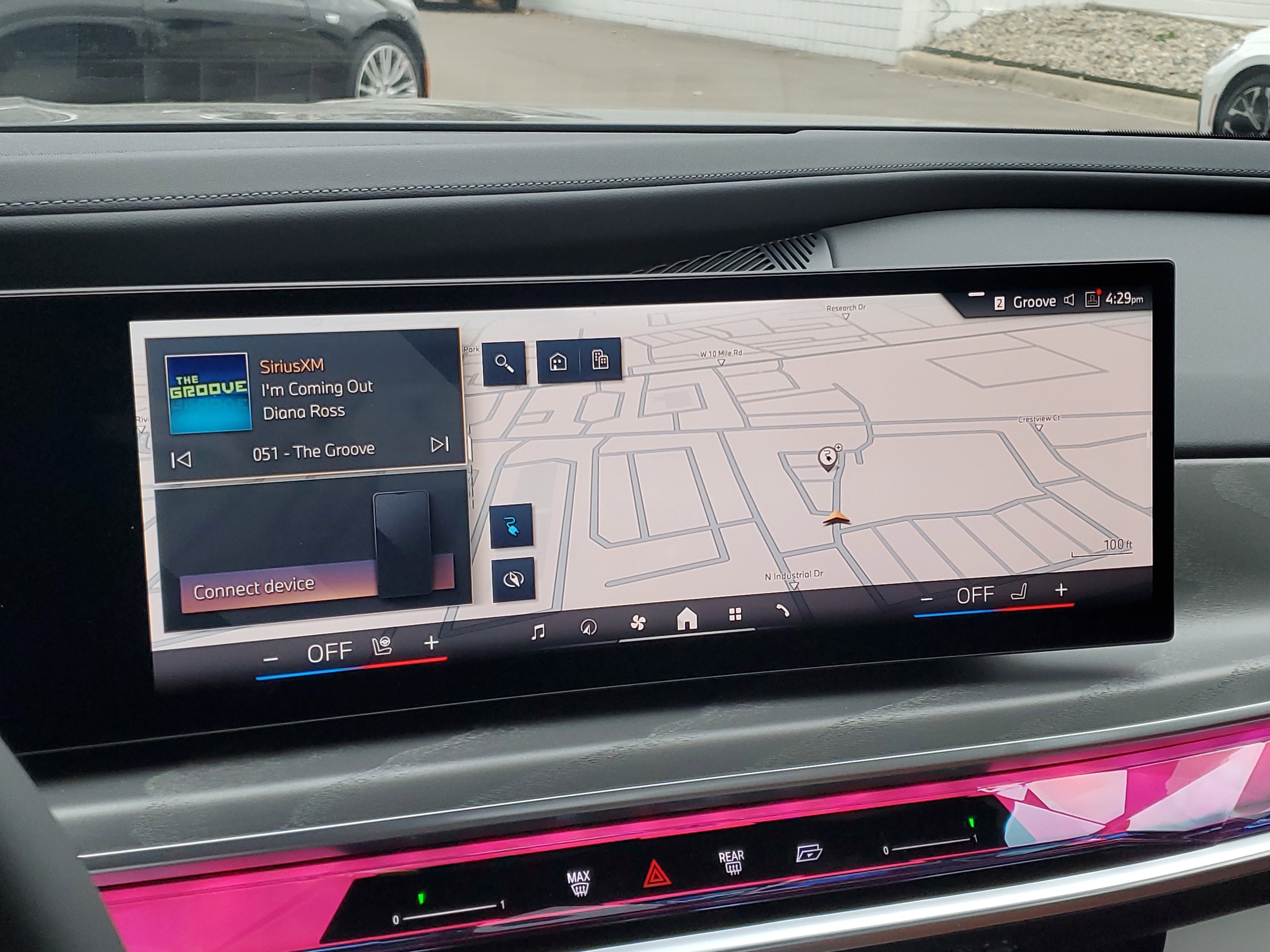 New 2025 BMW i7 eDrive50 w/ Premium Package image 16