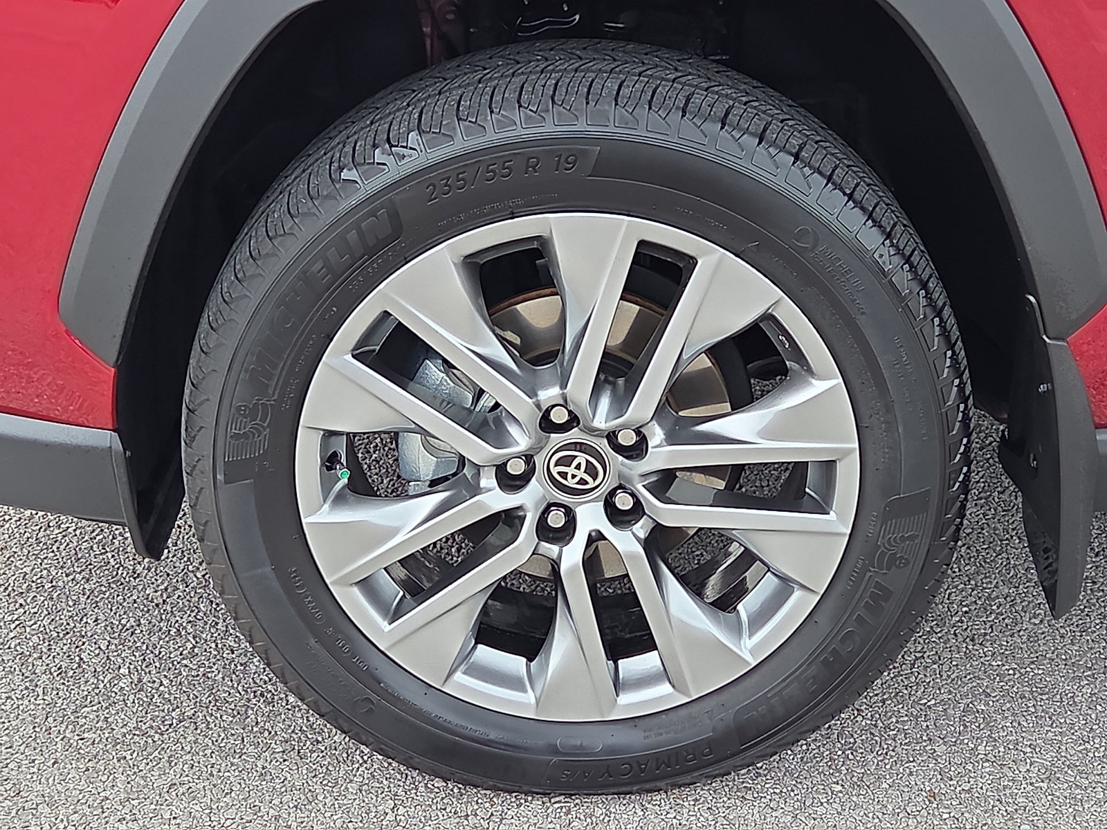 Used 2025 Toyota RAV4 XLE Premium FWD image 7
