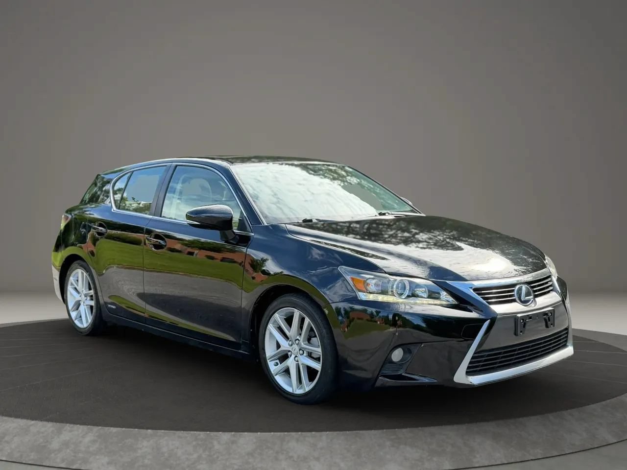Used 2015 Lexus CT 200h FWD image 3