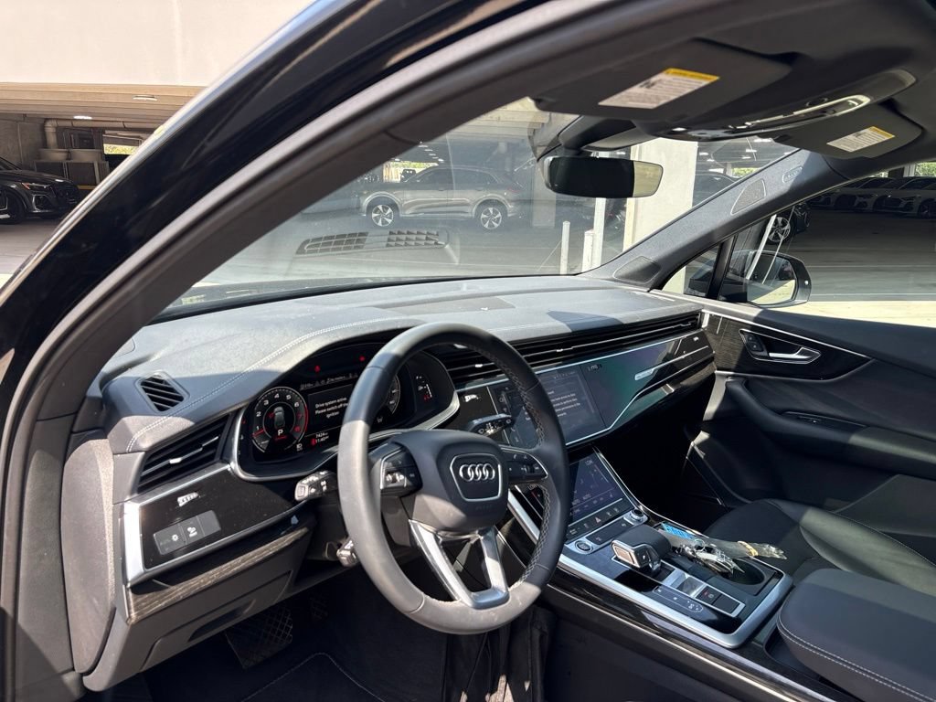Used 2026 Audi Q7 3.0T Premium w/ Convenience Plus Package AWD/4WD image 12