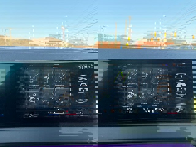 Certified 2025 BMW X3 xDrive30i w/ Premium Package image 19