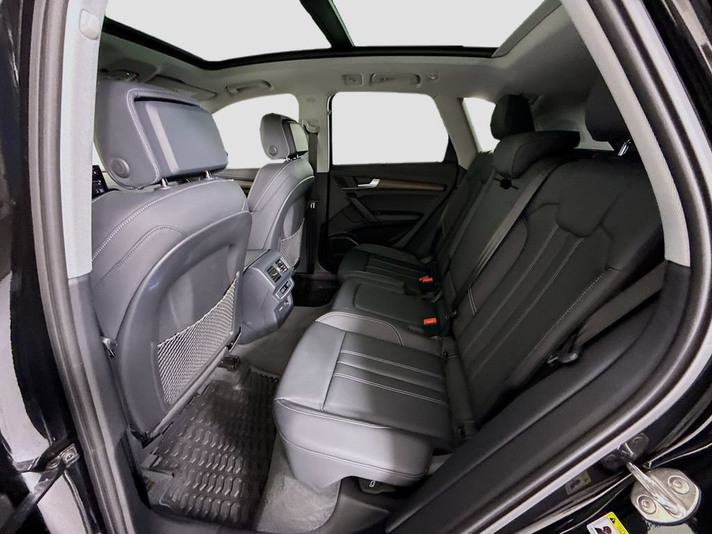 Certified 2025 Audi Q5 2.0T Premium Plus w/ Premium Plus Package AWD/4WD image 22