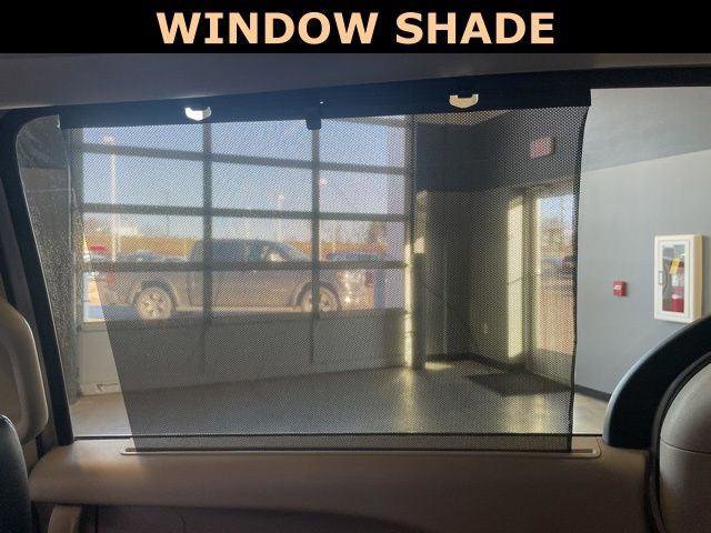 Certified 2024 Chrysler Pacifica Touring-L image 37