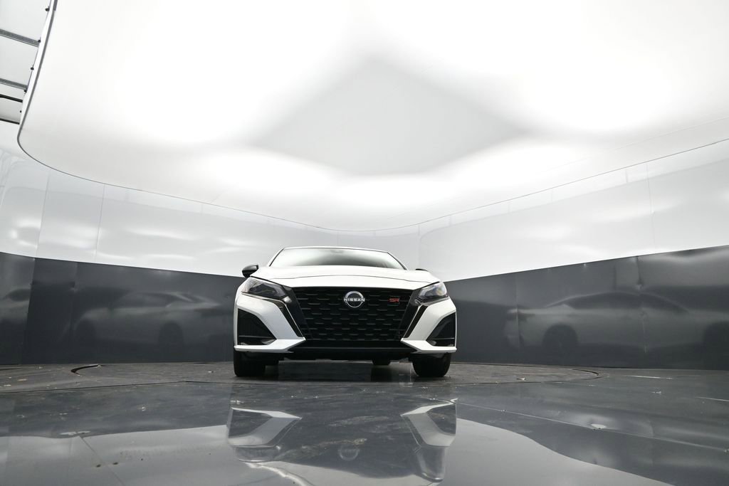 Used 2024 Nissan Altima 2.5 SR image 46