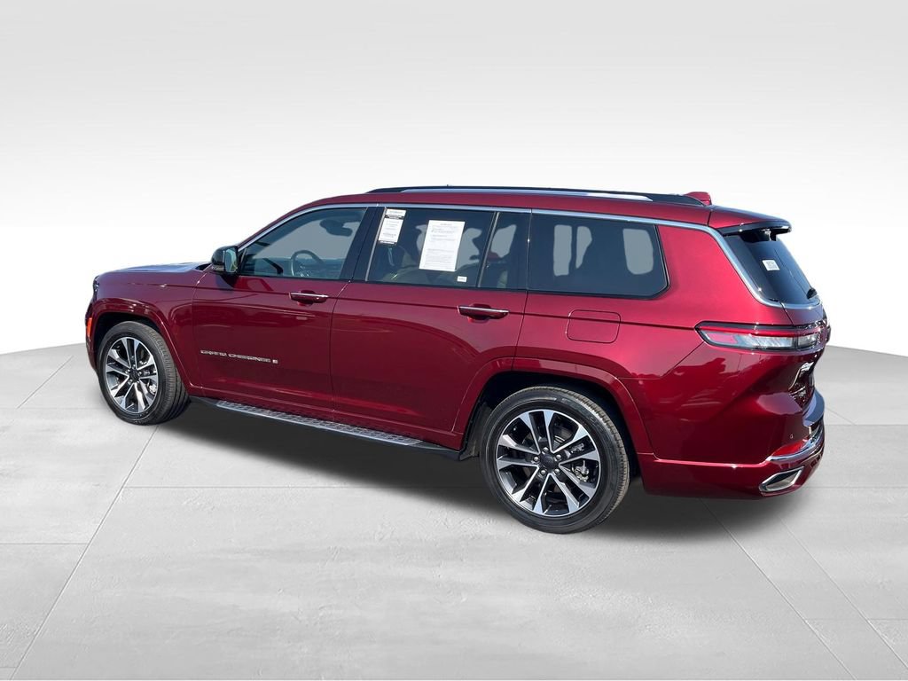 Used 2022 Jeep Grand Cherokee L Overland w/ Advanced Protech Group III AWD/4WD video 3